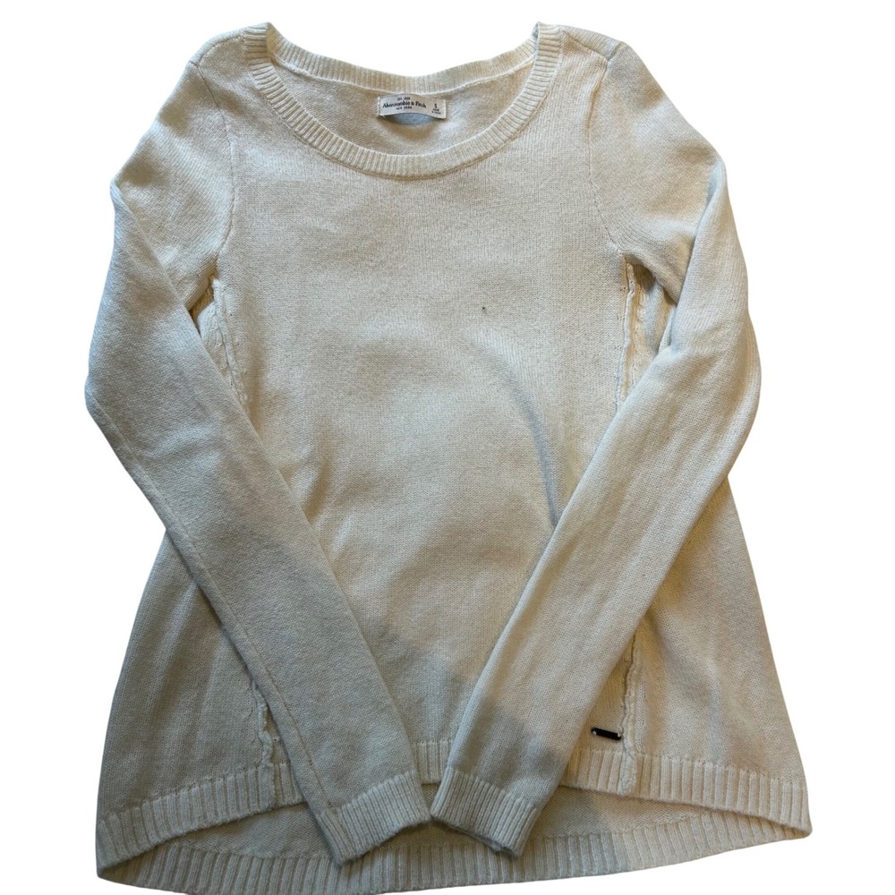 Abercrombie & Fitch wool y2K minimalist feminine elevated Preppy quiet‎ luxury